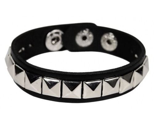 Pyramidennieten - Armband