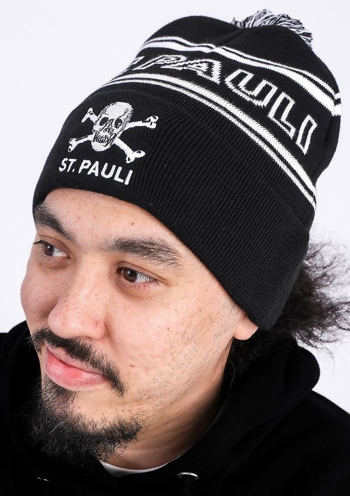 FC St. Pauli - Totenkopf, Bommelm�tze