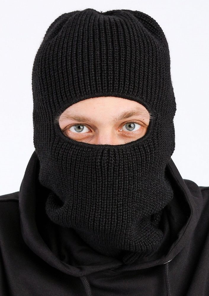 FC St. Pauli - Totenkopf, Balaclava